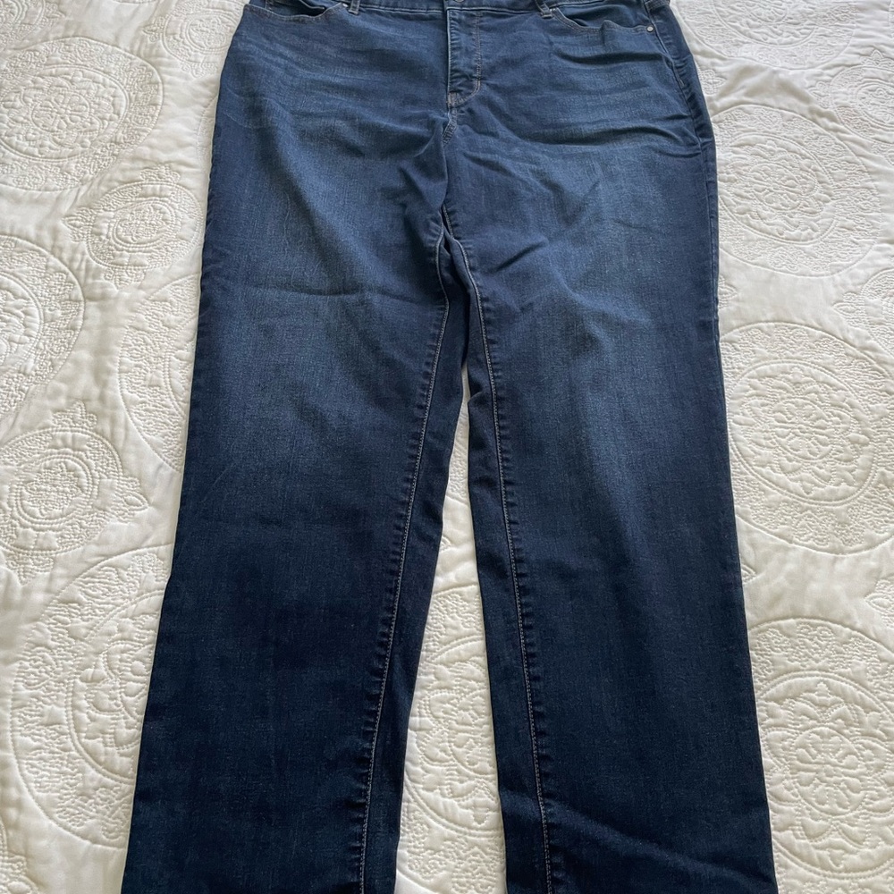 Croft & Barrow Dark Blue Straight Leg Jeans 18